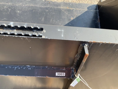 Used TOMAHAWK 78" SNOW/ MULCH BUCKET Skid Steer Buckets Michigan US | Miedema Asset Management Group #1342283