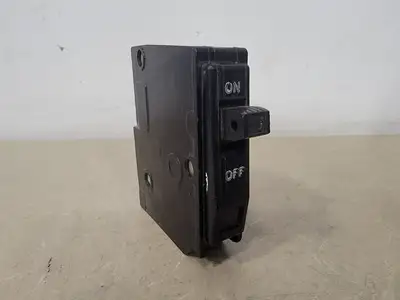USED SQUARE D QO130