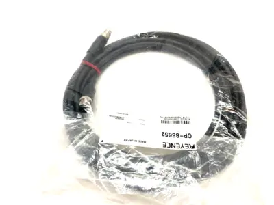 NEW KEYENCE ETHERNET CONNECTION CORDSET M12 TO M12 5M LENGTH