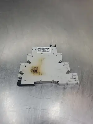 USED Allen-Bradley 700-HLT1L1/ 700-TBR60 Relay