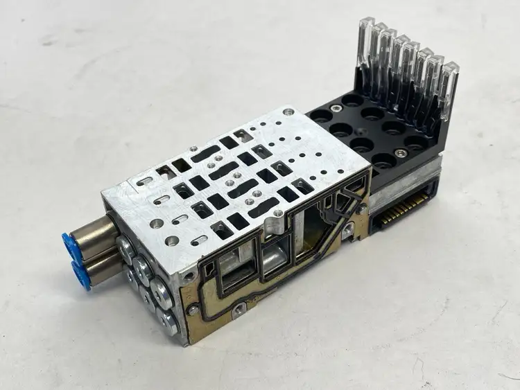 Used FESTO ELECTRONIC MODULE 533361 W/ VMPA1-FB-AP-4-1 SUB-BASE 533352 Solenoid Valves Michigan US | Maverick Industrial Sales #1090109