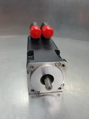 Used Allen-Bradley MPL-B230P-EJ72AA Servo Motors | Palmetto Automation #1151290
