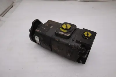 3269121137 Parker Commercial Intertech Gear Pump STOCK H1835
