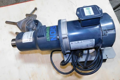 USED FUSION FLUID EQUIPMENT PD-2C-1-V1