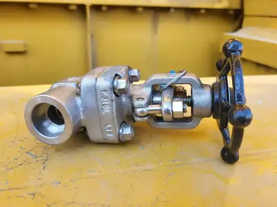 3/4" Class 800 Gate Valve API 602