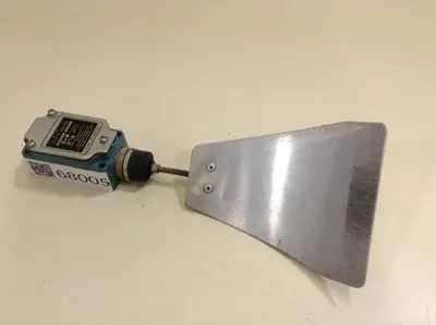 USED MICRO SWITCH 8LS1