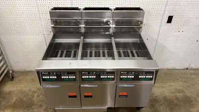 Used Pitco Pitco® Solstice Supreme SSH55 Natural Gas Floor Fryer 120-150 lb - RL Cookers / Coolers / Fryers Illinois US | Falcon Restaurant Supply #1373542