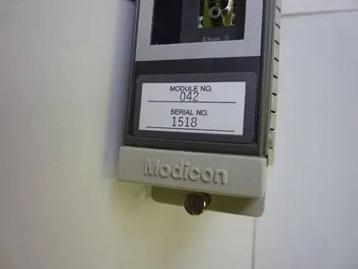USED MODICON AM-S985-042