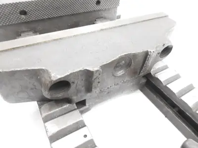 Used AZAIE PRESS VISE Misc Industrial Equipment Kentucky US | Aucto #686922