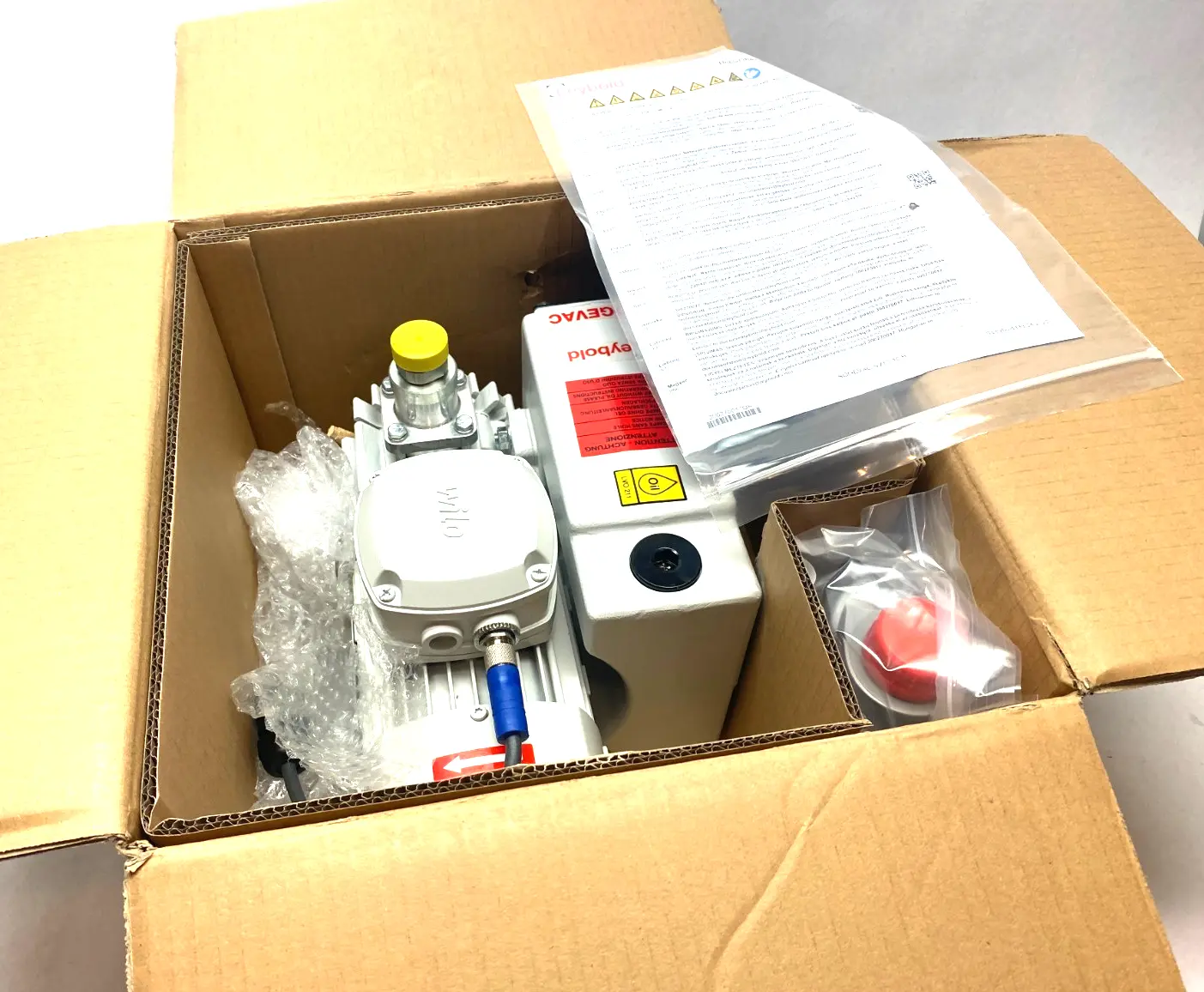 USED LEYBOLD SOGEVAC ROTARY VANE VACUUM PUMP