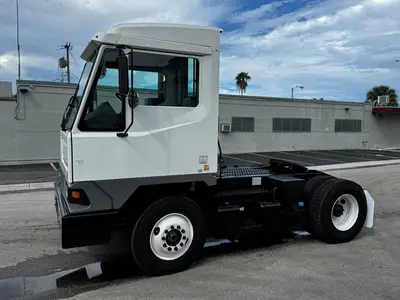 Used 2016 KALMAR OTTAWA T2 Tow Tractors Florida US | Truck and Van Outlet #1509221