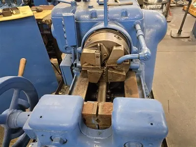 Used LANDIS SINGLE SPINDLE THREAD CUTTER Thread Rollers New York US | Barbarotto Int'l Sales Corp #1333375