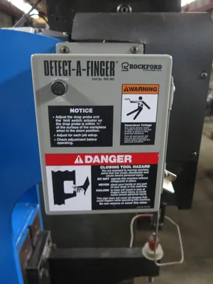 USED SUPERIOR RIVET MACHINES 610 IMPACT RIVETER