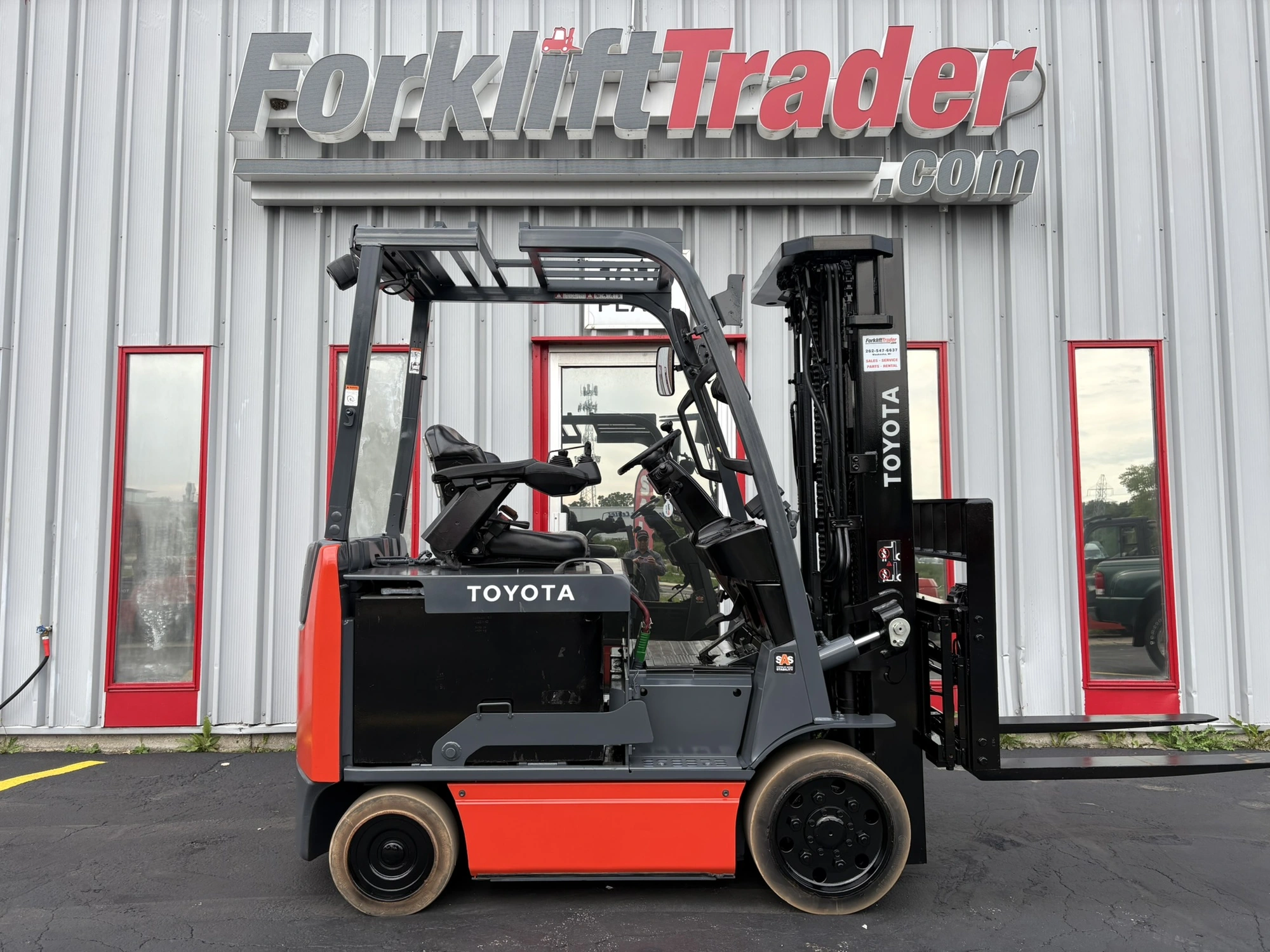 Used 2023 TOYOTA 8FBCU30 Misc Forklifts Wisconsin US | Forklifttrader.com #1362789