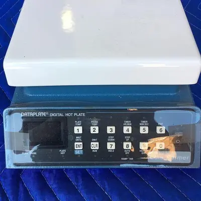 COLE PARMER DIGITAL HOT PLATE 03404-39