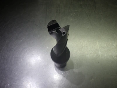Sandvik 25-25.99mm Coolant Thru Indexable Drill 870-2500-25L32-3 (LOC2424)