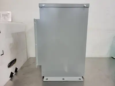 NEW SQUARE D PFC4015F