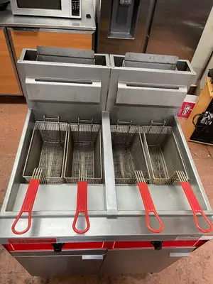 Used Vulcan Used Vulcan Stainless Steel Propane Gas Fryer 2GRS35 Dual 35lb - LPG Cookers / Coolers / Fryers Illinois US | Falcon Restaurant Supply #1376082