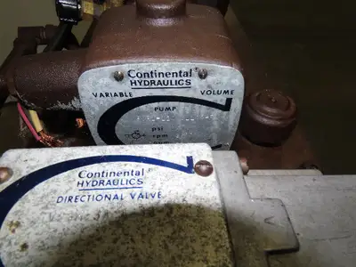 Continental Hydraulics 25 Gallon Hydraulic Power Unit W/PVR1-120-Y1199-F Pump