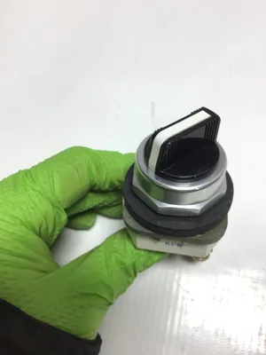 Allen Bradley 800T-J2A Selector Switch 800T-XA Series T Nema Type 4 & 13
