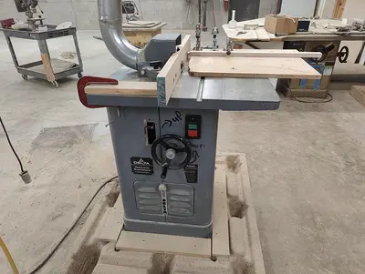 USED 1985 DELTA 43-372