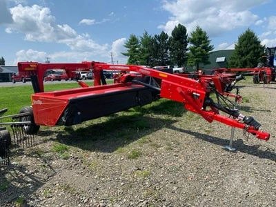 New | in-Stock 2024 MASSEY FERGUSON 1373 Mower Conditioners Maine US | Beauregard Equipment #1511324