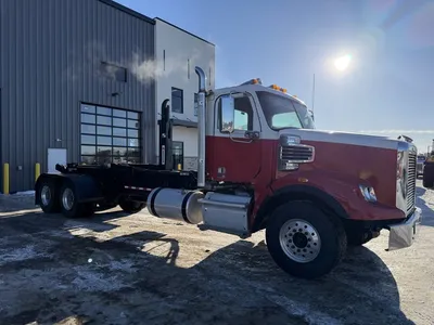 Used 2015 FREIGHTLINER 122SD HOOKLIFT Hooklifts & Roll-Offs Minnesota US | Carco Truck & Equipment #1513988