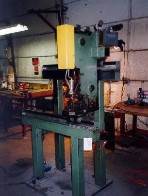 Used THOMAS N/A Tube, Pipe & Bar Cut-Offs Ohio US | G-2000, Inc. #1081831