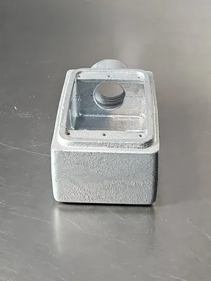 Appleton Electric FS-1-100 (1" Malleable Iron Device Box). Loc4E27