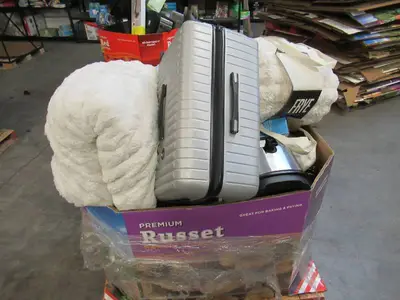 Pallet of Store Overstock and Ecommerce Product and Returns