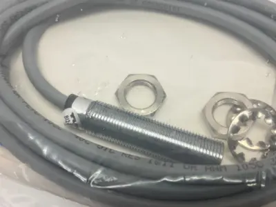 BI2-M12-AD4X, 44050 | Turck BI2-M12-AD4X Inductive Proximity Sensor 2mm Sn 44050 - New