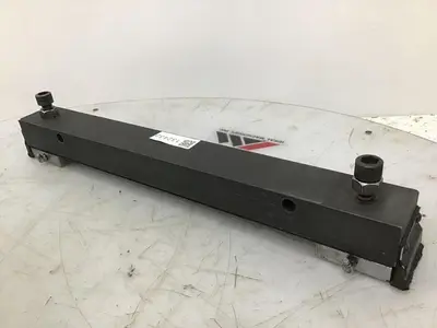 USED MILACRON VV120-7.58 / S