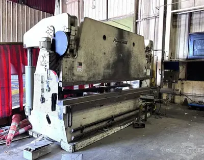 Used 2000 ACCURPRESS 7400-14 Press Brakes Florida US | Southern Fabricating Machinery Sales, Inc. #1666377