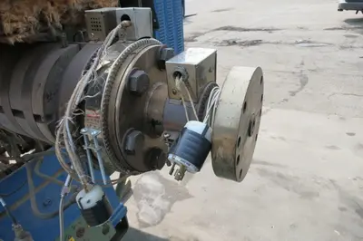 3.5″ NRM PM70 24:1 WATER COOLED EXTRUDER & 3 ROLL SHEET STACK W/SHEAR