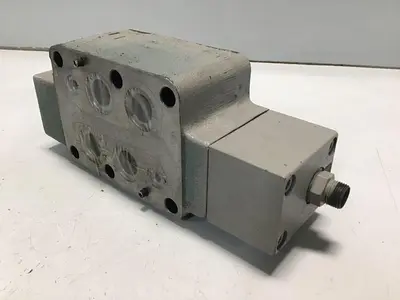 USED YUKEN MPB-06S-2-Y-3015