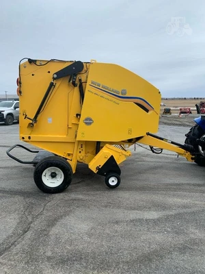 New | in-Stock 2026 NEW HOLLAND ROLL-BELT 450 UTILITY Square Balers Maine US | Beauregard Equipment #1511370