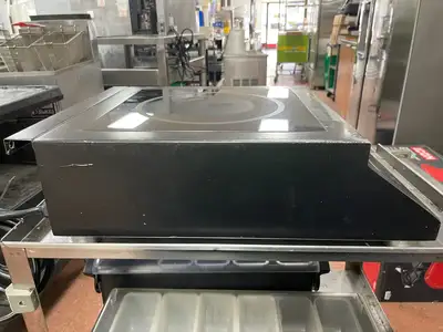 Used Spring Used Spring USA MAX Induction Cook and Hold Titanium Induction Range 240V 3500W Commercial Ranges Illinois US | Falcon Restaurant Supply #1375690