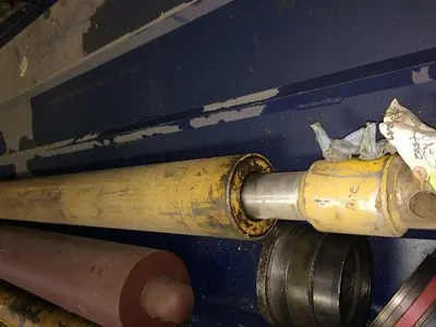 Used INGERSOLL-RAND 50410894-R Hydraulic Cylinders Pennsylvania US | East West Machinery & Drilling #1416233