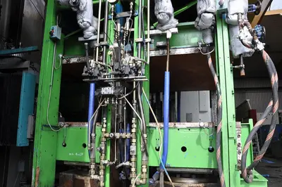 USED FONTIJNE 2000 TON HEATED