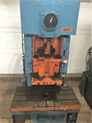 USED 1982 AIDA PRESSES AIDA C1-8(2) PRESS