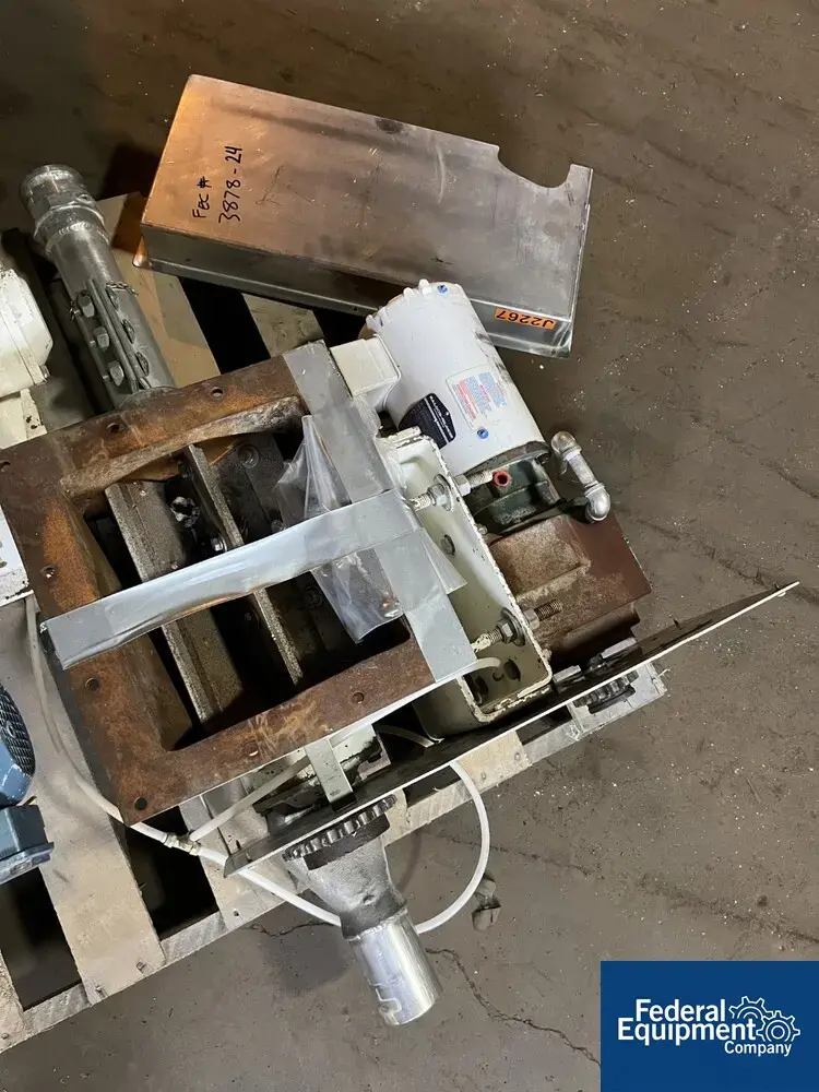 USED SEMCO Semco Rotary Airlock, C/S, 11" x 10"
