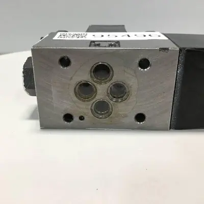 USED VICKERS DG4V32AMP7H750