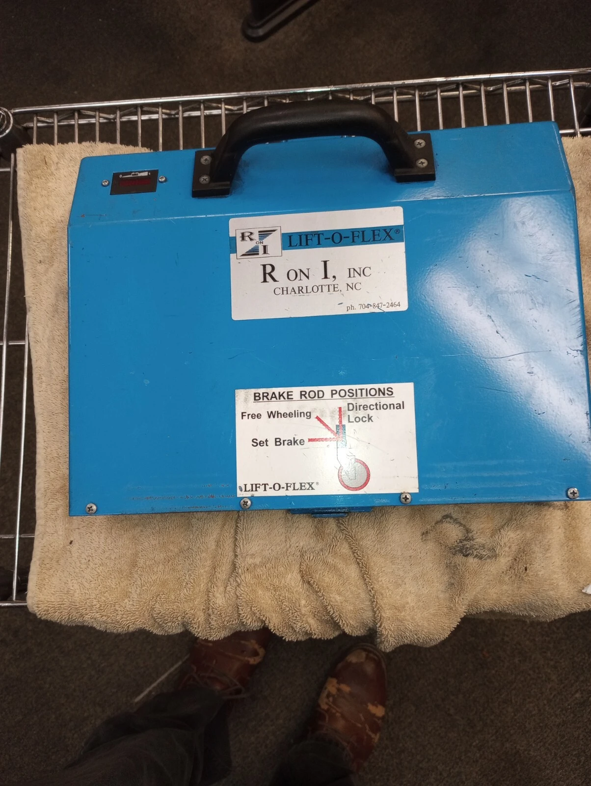 USED R on I R Lift-O-FleX 24V BATTERY CHARGER UNIT