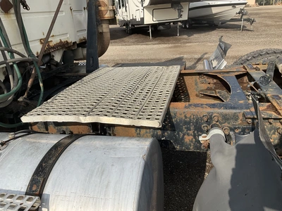 Used 2005 VOLVO TBD Conventional trucks Michigan US | Miedema Asset Management Group #1363375