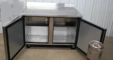142-0060 True 4 Foot Work Top 2 Door Stainless Steel Cooler TWT-48-HC