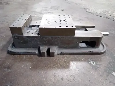 6" X 13" Vise