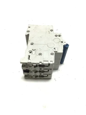 Allen-Bradley 1492-SPM3D100 Circuit Breaker Supplementary Protector Ser D 4kV