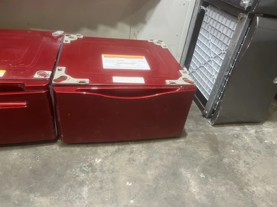 Used LG PEDESTAL  SET Miscellaneous Equipment (Electrical & Power) Michigan US | Miedema Asset Management Group #1330148