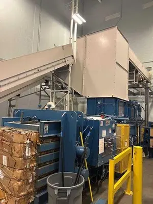 USED IPS WIDE MOUTH HORIZONTAL AUTOTIE BALER WITH SHEAR BLADE 30HP 8" CYLINDER AT864-30