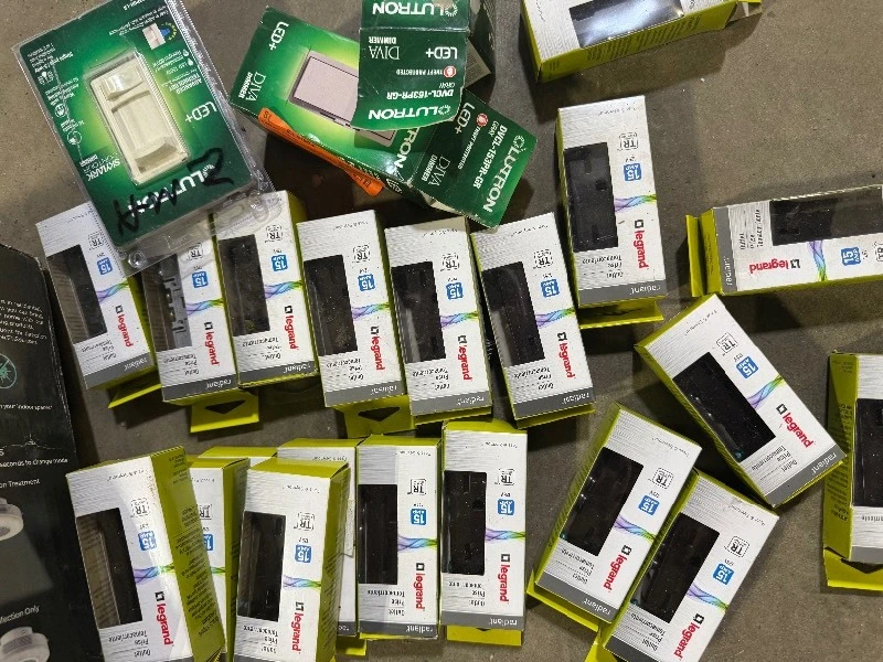 Lot of Outlets and dimmers customer returns see pictures